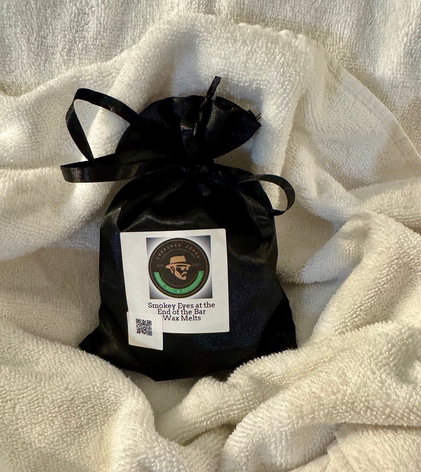 Smokey Eyes at the End of the Bar Wax Melts